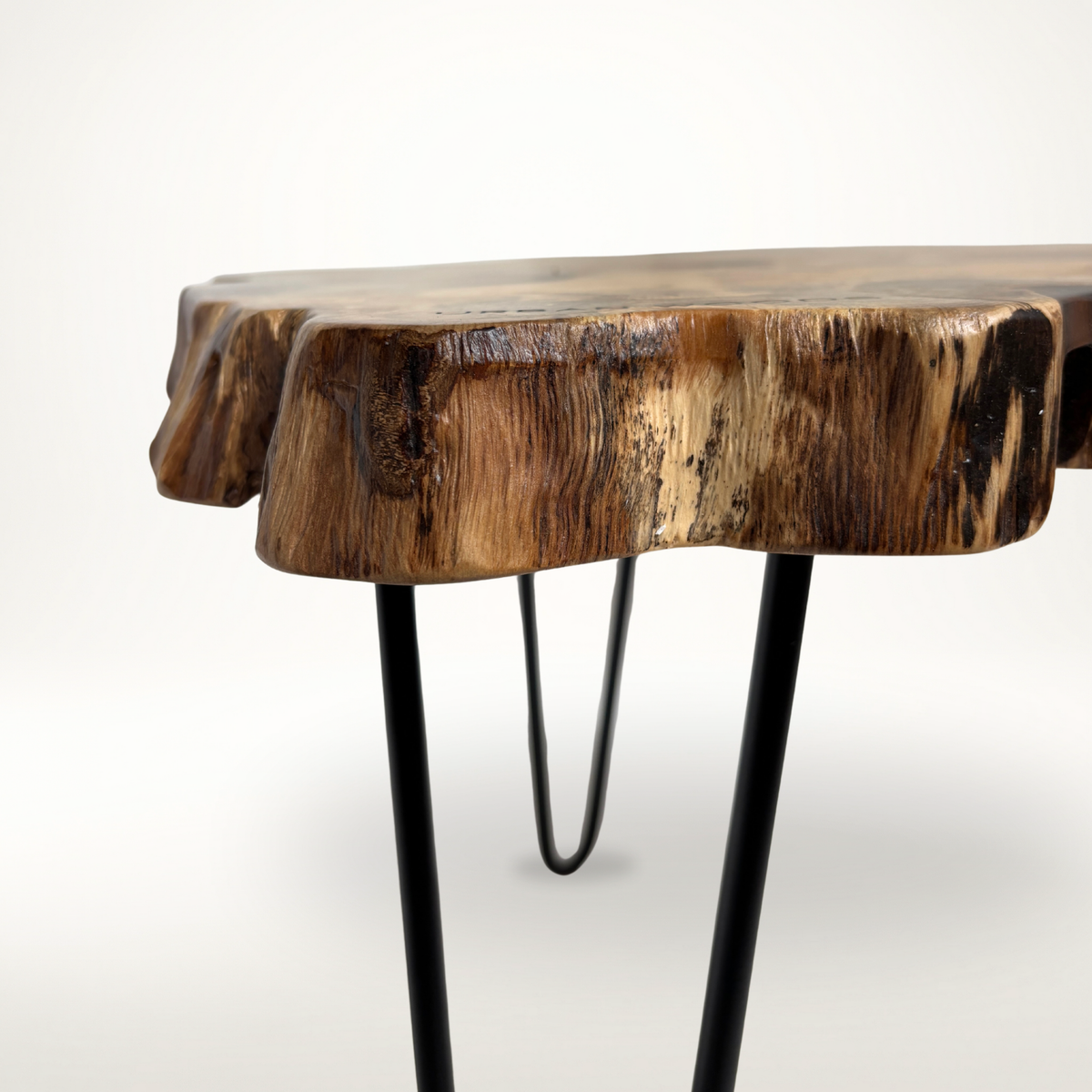 Couchtisch aus Hainbuche AX339 70cm